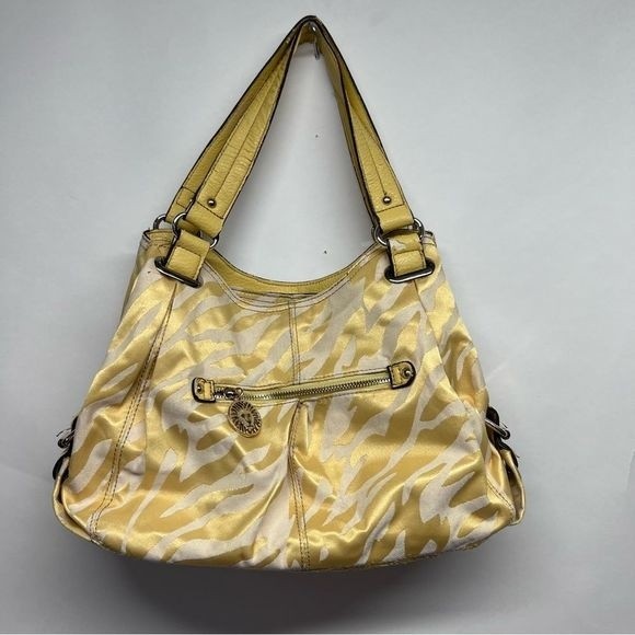 Handbags - $3 With any Purchase- add to bundle- Women’s yellow purse